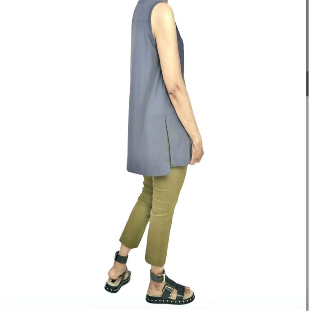 * Ayrtight Dusty Blue Halo Sleeveless Side Vented Tunic Size XS